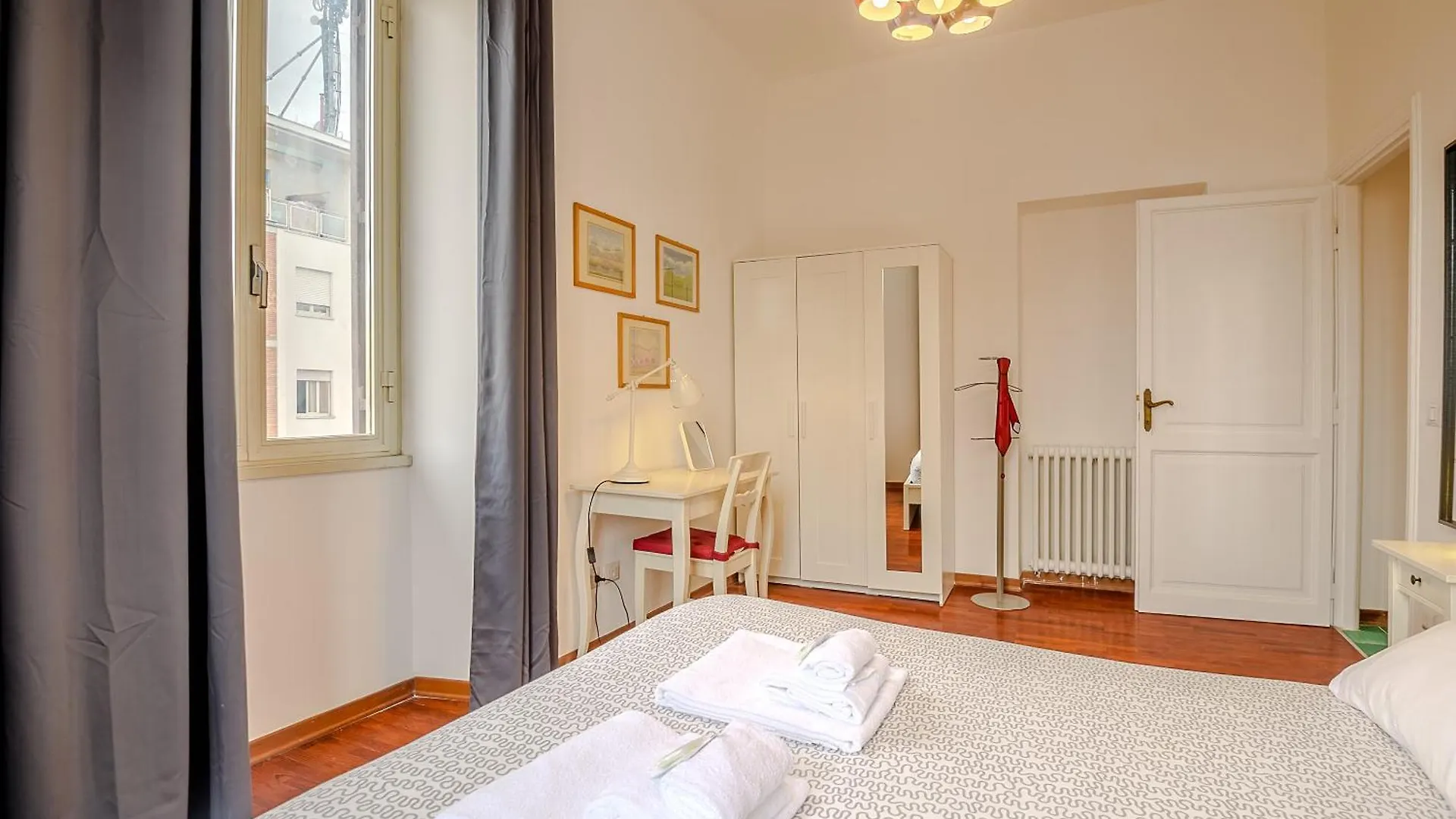 Candia Cento Apartment Vatican Museums Rom