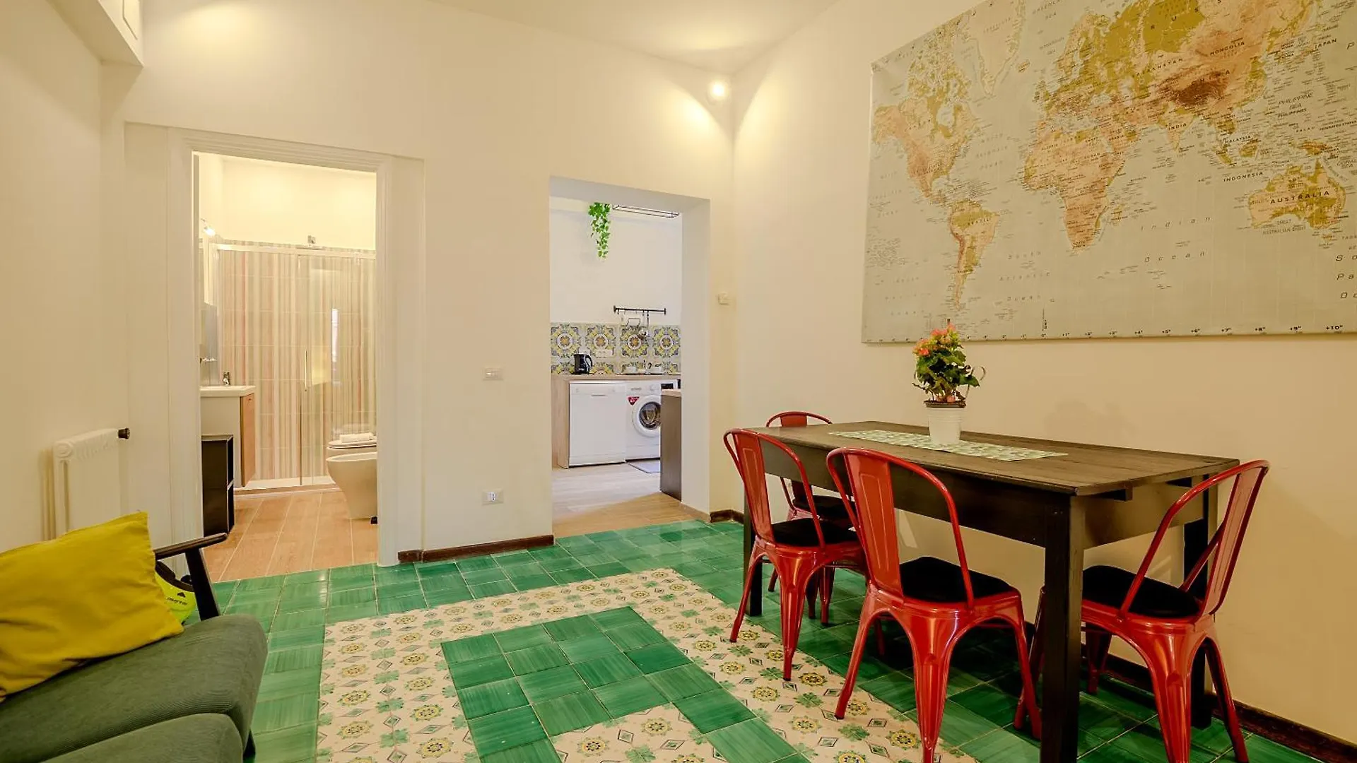 Candia Cento Apartment Vatican Museums Rom