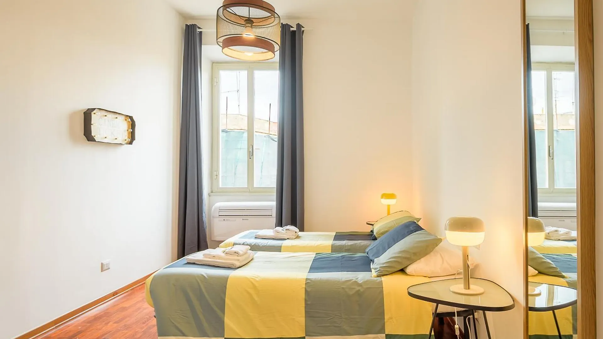 Candia Cento Apartment Vatican Museums Rom