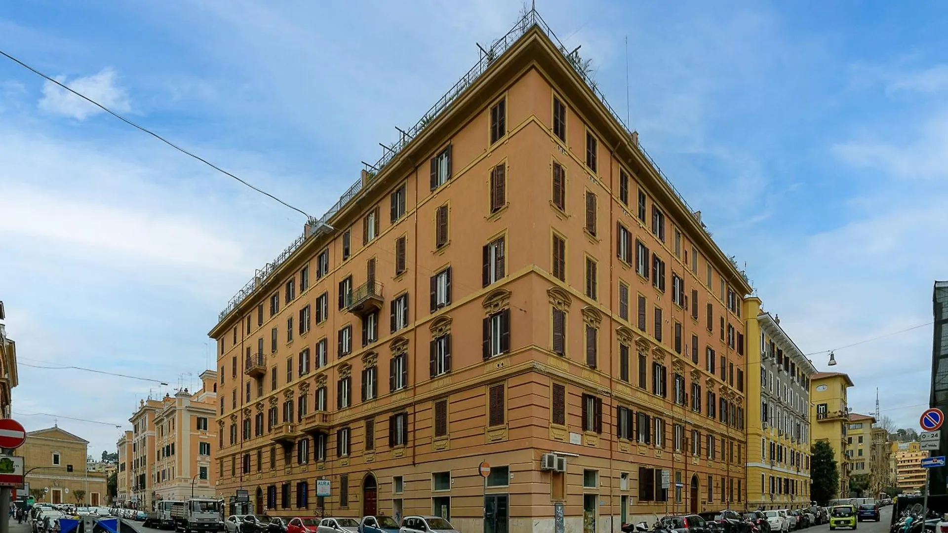 Candia Cento Apartment Vatican Museums Rom